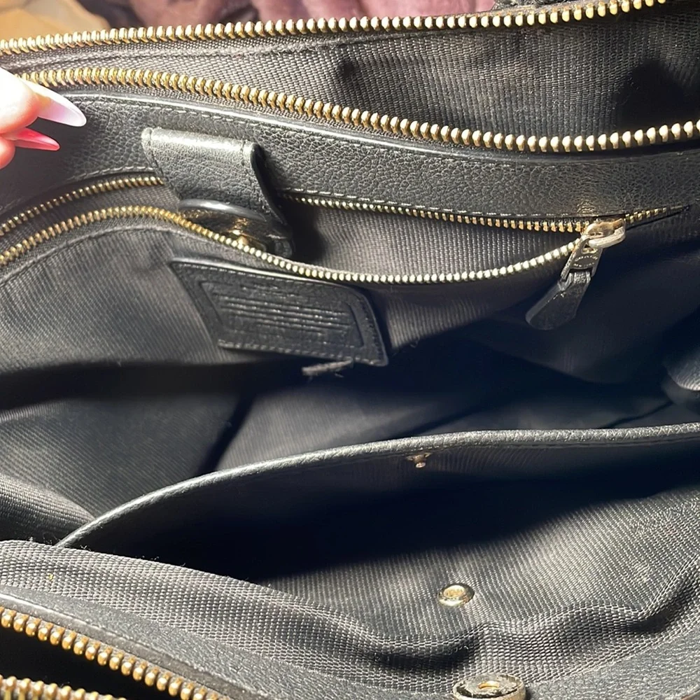 Beautiful COACH purse - Picture 8 of 10